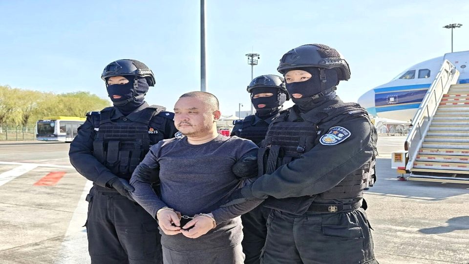 机场移交相关现场画面
